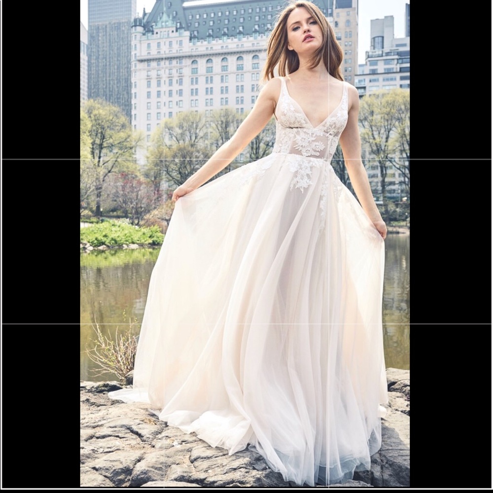 Wedding dress by Monique Lhuillier